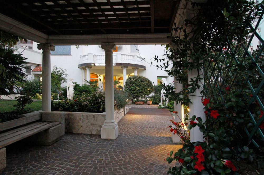 Park Hotel Cellini Lido di Jesolo Ngoại thất bức ảnh