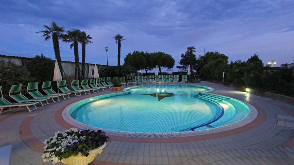 Park Hotel Cellini Lido di Jesolo Ngoại thất bức ảnh